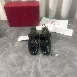 Picture of Valentino Shoes _SKUValentinosz35-40620229.5CMYY0408